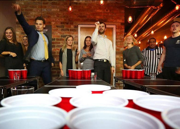 cómo jugar beer pong