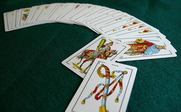 Mentiroso Juego de cartas | ¿Qué es el juego de cartas Mentiroso? | Diccionario
